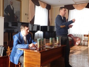 На Тернопільщині презентували книгу «Ілловайськ»