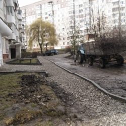 Ремонт на вулиці Симоненка