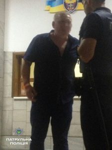 бі