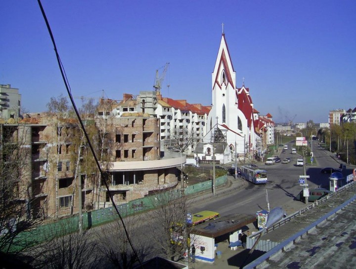 Будівництво на вул. Слівенська та Коновальця. 6 листопада 2007 року.