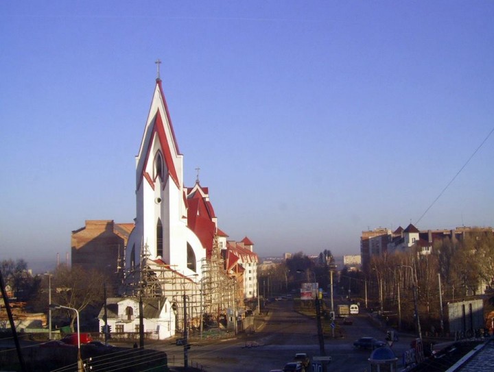 Будівництво на вул. Коновальця. Орієнтовно 2006 рік.