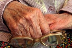 1447693909-3747-pensionerka-bloknot-volgogradru