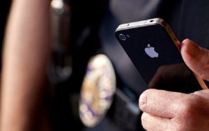 1448897347_iphone-police-1