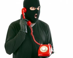 1423471706_phone-scammer