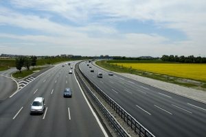 1495639281--transport-gospodarka--дорога