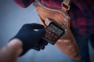 58222ff80f5b4-stolen-phone-1