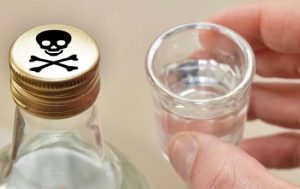 v_krasnoyarke_vnov_zafiksirovany_sluchai_otravleniya_surrogatnym_alkogolem81918_1_650x410