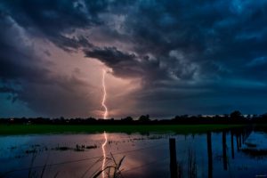 1347977899_100_impressive_lightning_pictures_835351