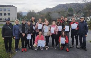 1e734db3e1952f5ffbc04de7cf5ff160_M