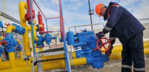epa05793406 A worker checks equipment at the Dashava gas storage near western Ukrainian town of Stryi, 14 February 2017. The Board of Directors of Russian Gazprom company on 09 February approved the acquisition of additional shares in Nord Stream 2 worth EUR 1.425 billion, according to the company report. Nord Stream 2 AG is a company established for the planning, construction and further use of the Nord Stream-2 gas pipeline running from the Russian coast to Germany via the Baltic Sea bypassing Ukraine. EPA/PAVLO PALAMARCHUK