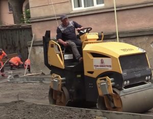 E1E8CFA9-CC9F-450A-9B90-B5F6691FB86B