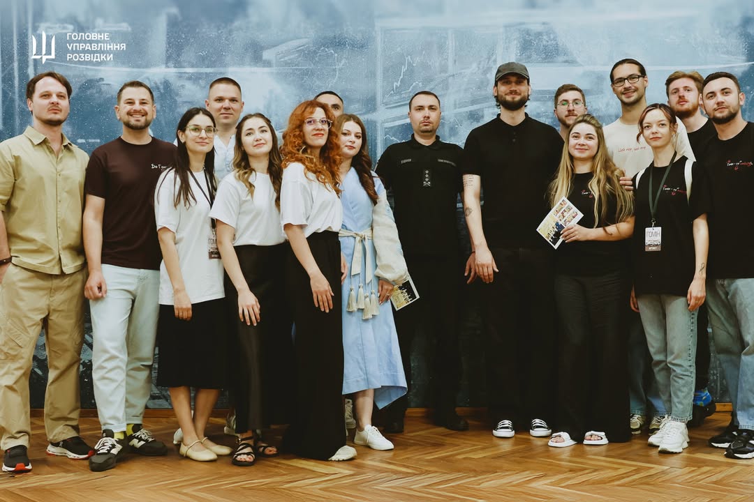 Чоловічий хор передав кошти на потреби оборони