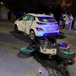 Мотоцикліст розбився при спробі обгону автомобіля