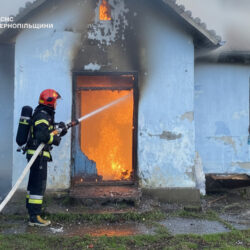 Alt: Пожежа в будинку на Тернопільщині, є загиблі