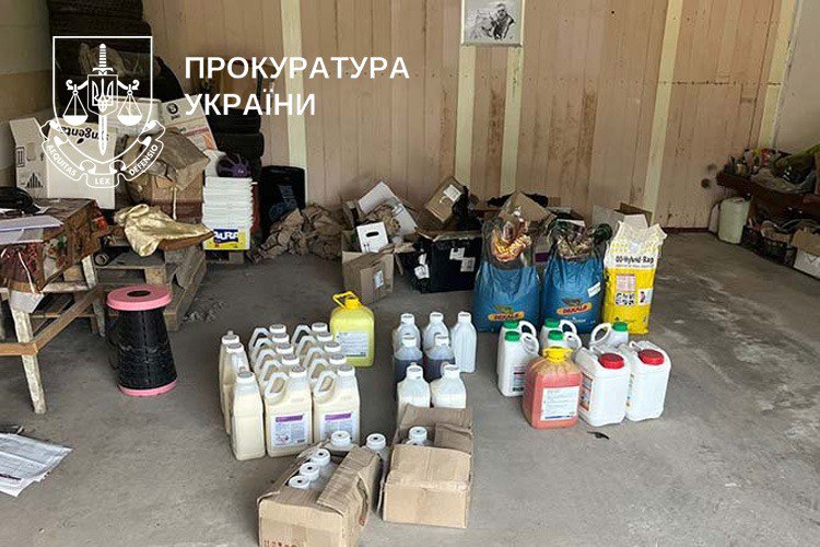 Фальсифікували та продавали пестициди за низькими цінами